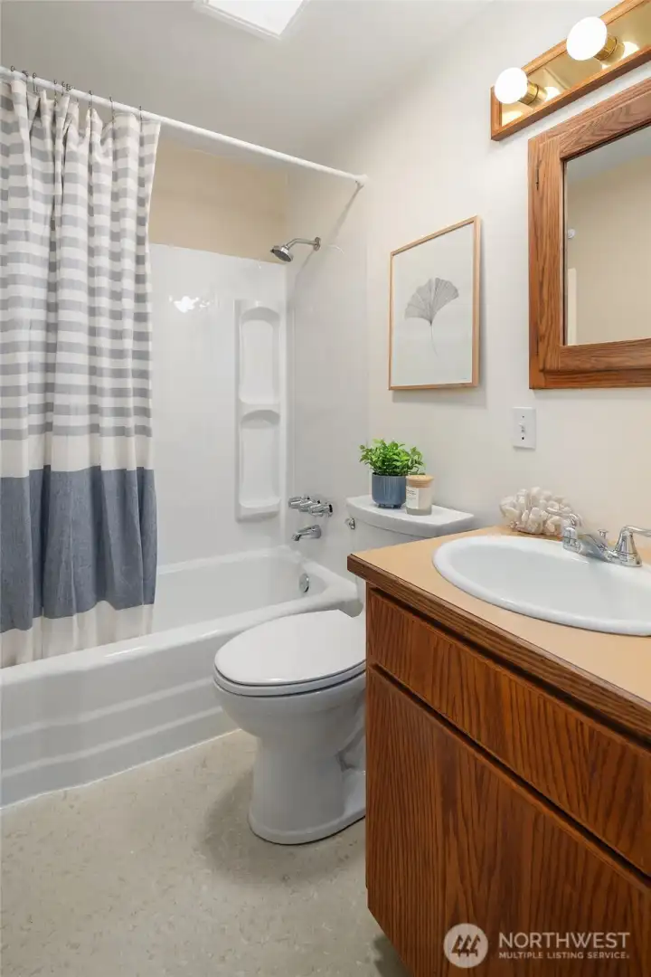 The spacious shared bathroom closest to all the bedrooms.