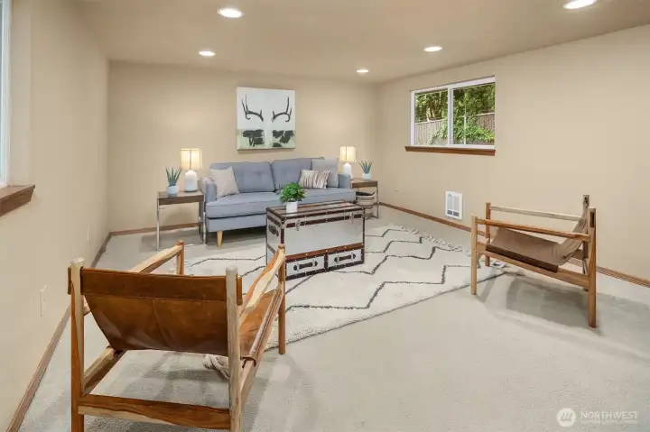 huge bonus room that could be converted into an DADU.