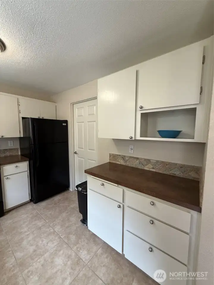 Other side of kitchen Other side of kitchen