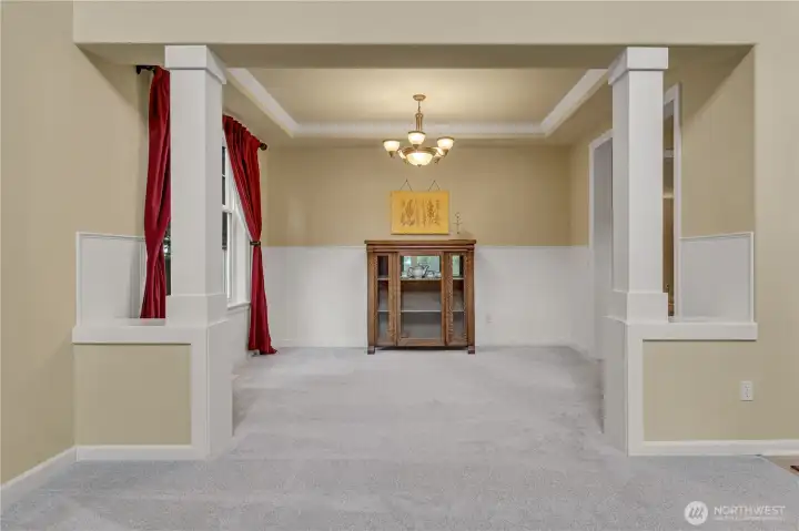 Grand Family Room/Dining Room