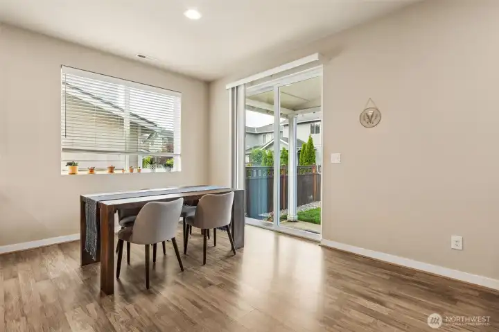 Dining area overlooking the back yard. Dining area overlooking the back yard.