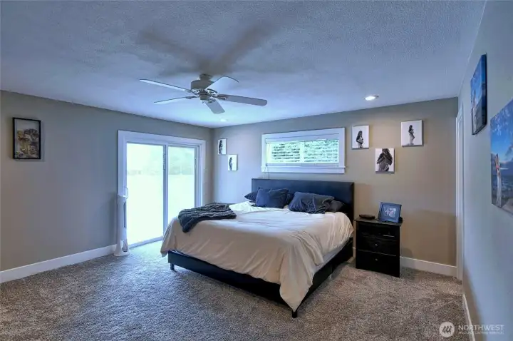 Spacious primary bedroom