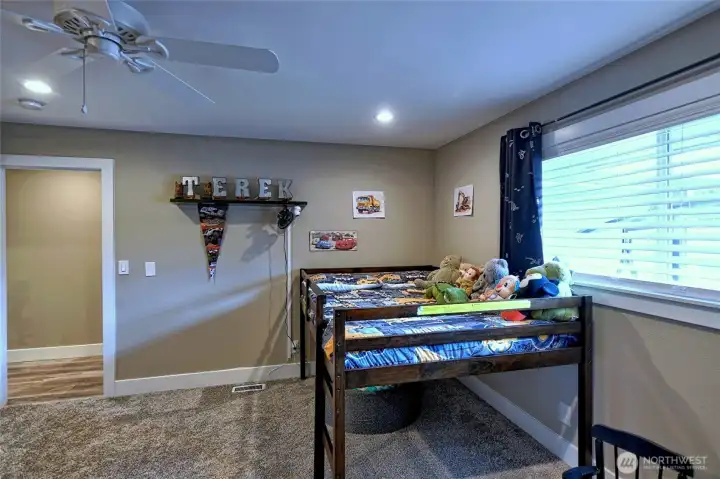 Bedroom with built-in workspace