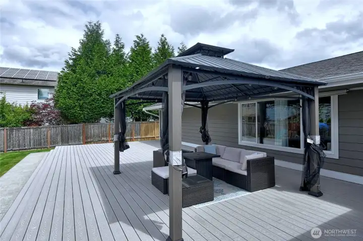 Covered outdoor living area
