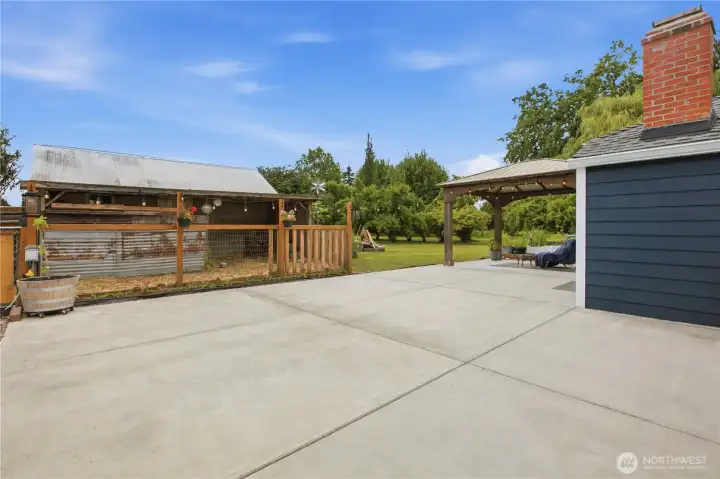 Large patio perfect for your outdoor events Large patio perfect for your outdoor events