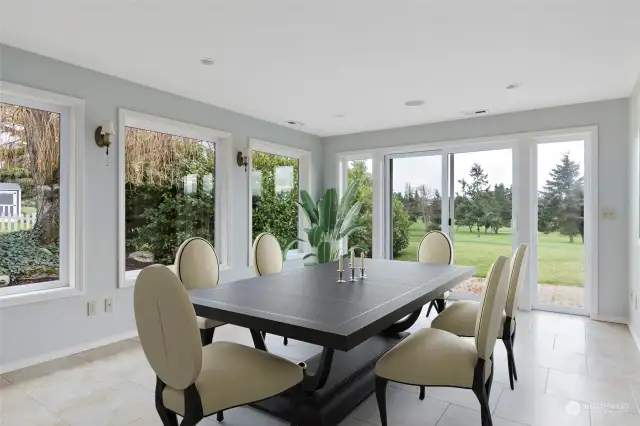 Dining Room Virtually Staged