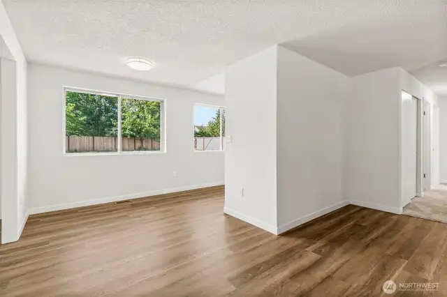 Open and bright floorplan