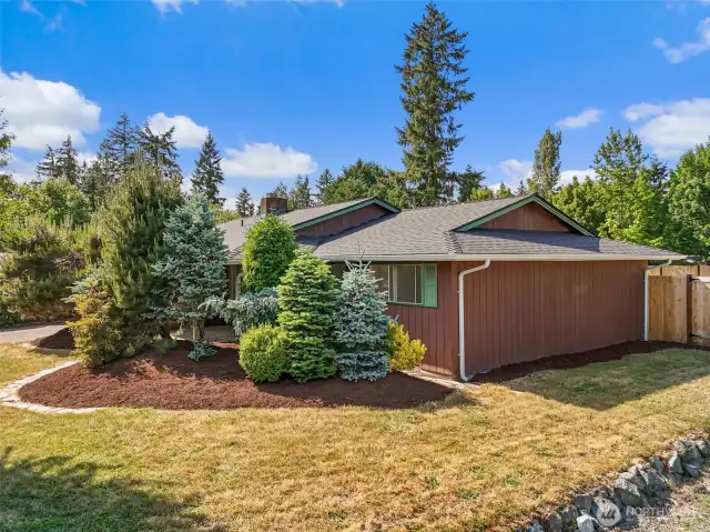 Private 3 bedroom rambler close to Hwy 18