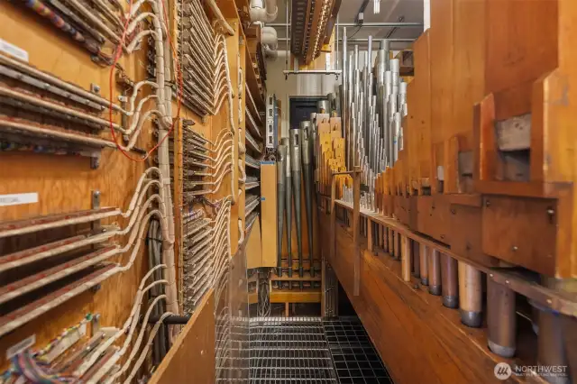 Built-In Pipe Organs!