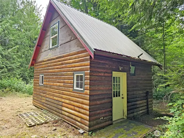 There is a good sized front yard. This was once plumbed for a toilet and shower.