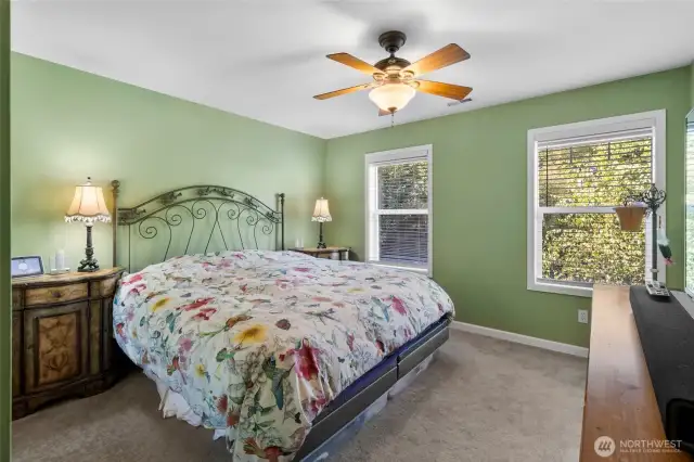 Second bedroom.