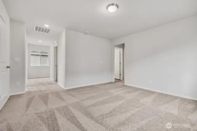 Photo is of a the same floor plan in a different community. Finishes may vary.