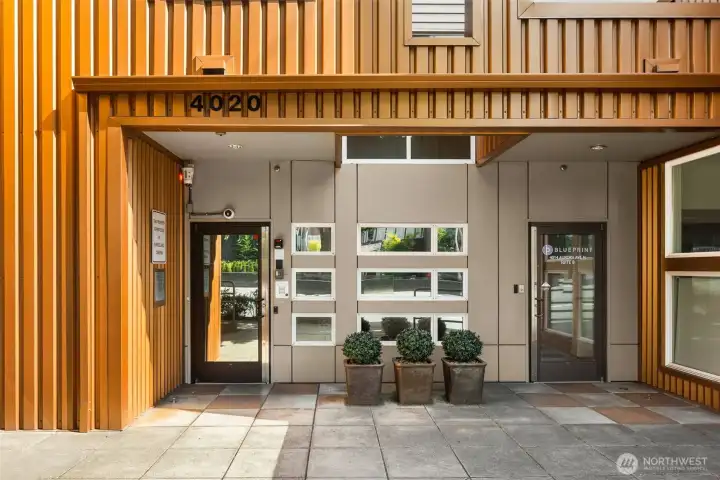 The well-managed, pet-friendly building is highly desirable, with no rental cap, offering flexibility for both owners and investors.