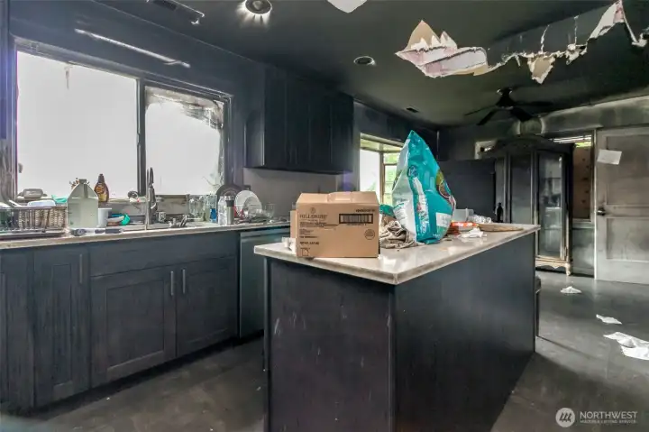 Kitchen and dining room area