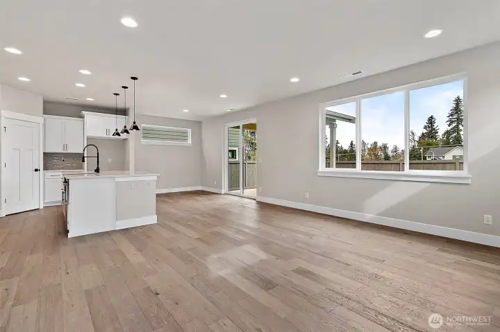 Photos are for representation purposes only.