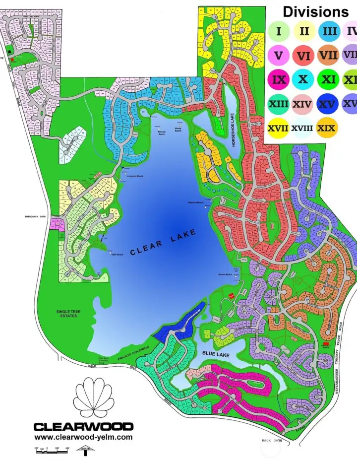 Community map, showing lakes, beaches, parks, and courts.