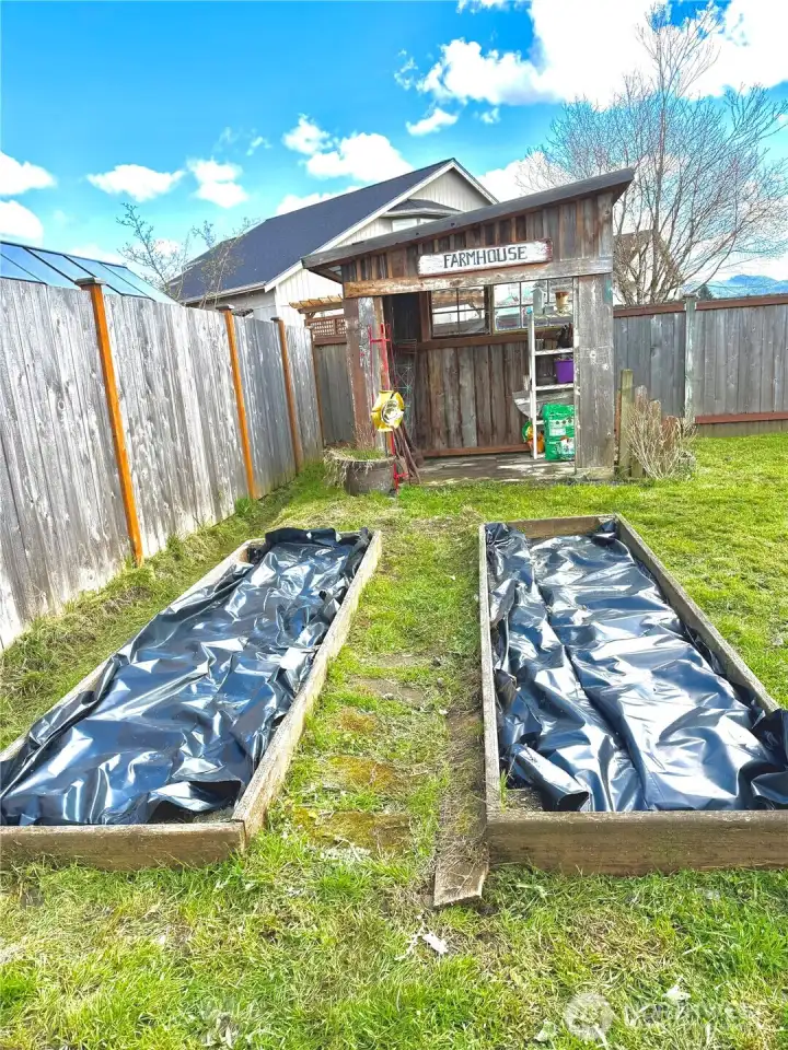 Gardening areas and potting shed