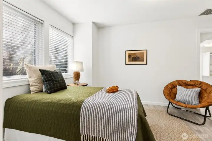 This Bedroom also has continental bathroom