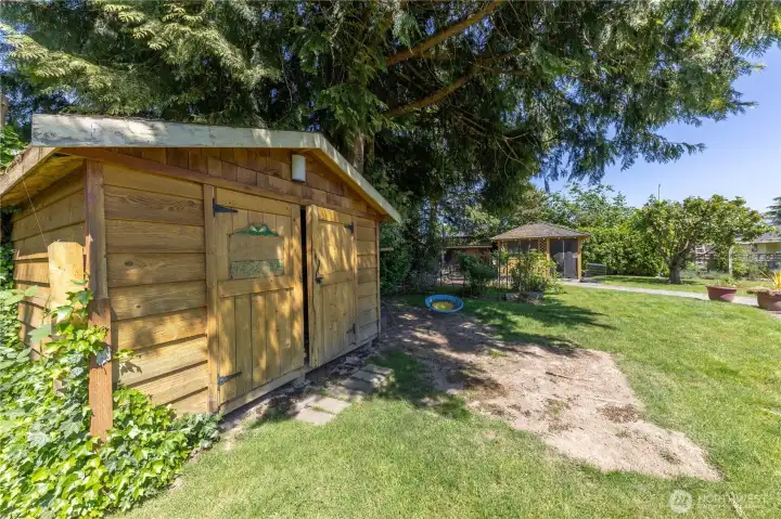 Shed 1