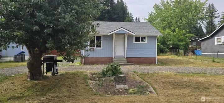 Unit 4) 3000 A two bedroom, one bath, of approximately 665 total sq. ft.. Unit 4) 3000 A two bedroom, one bath, of approximately 665 total sq. ft..