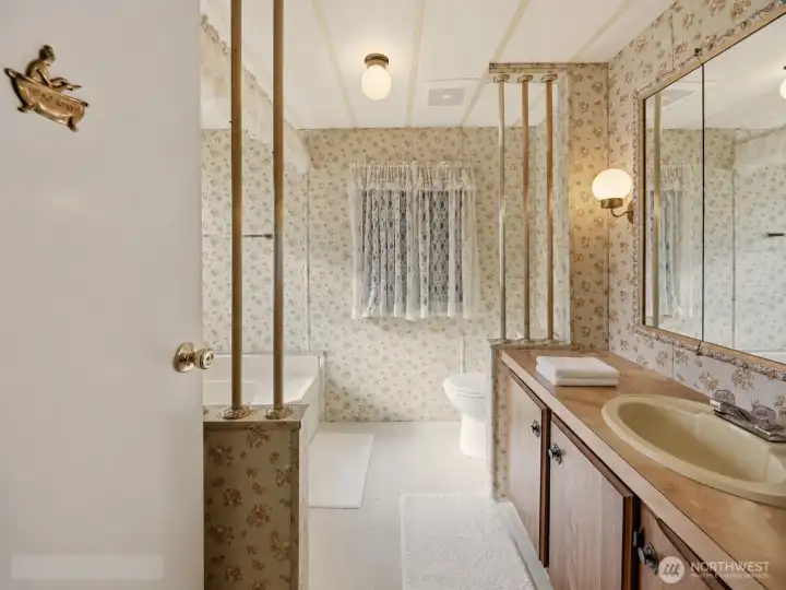 primary ensuite