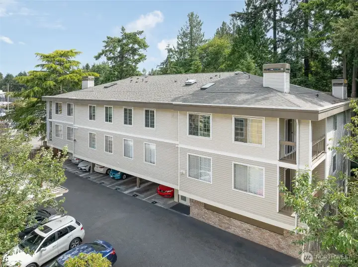 1475 N 200th street