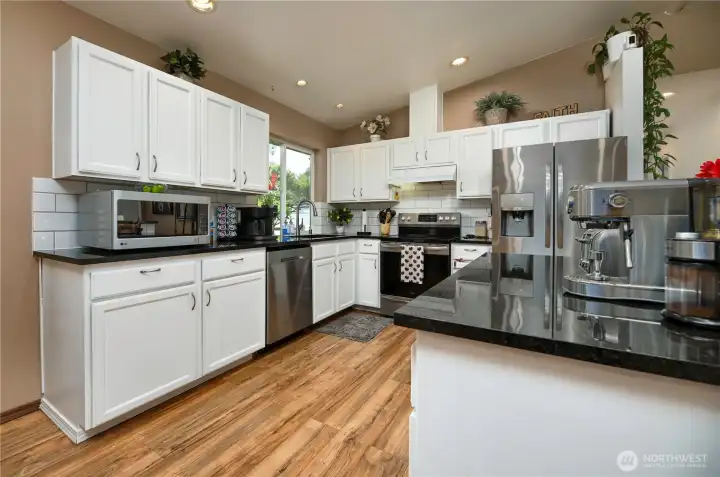Fully updated kitchen