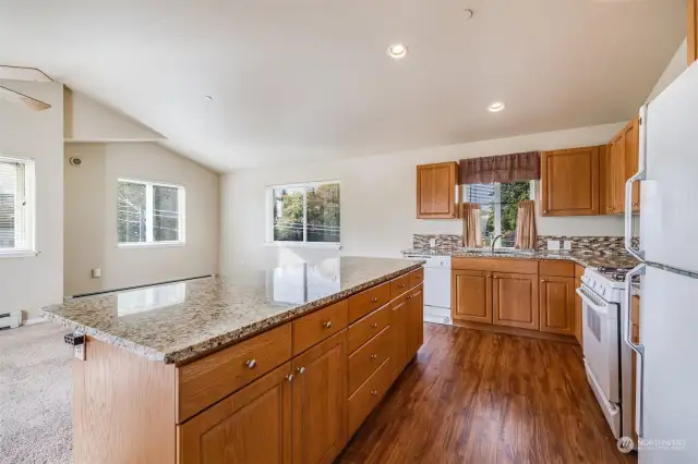 Kitchen/Eating Space