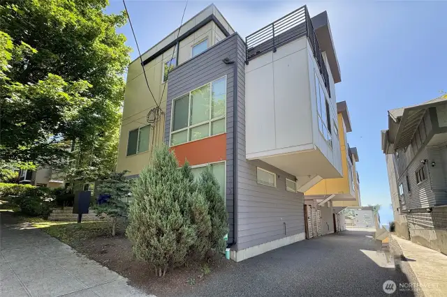 Three Standalone Townhomes from Street (1617 back unit)