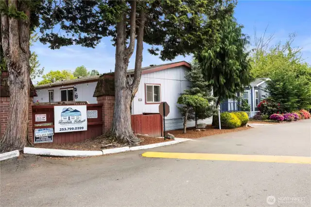 The entrance to the Bowman Hilton community