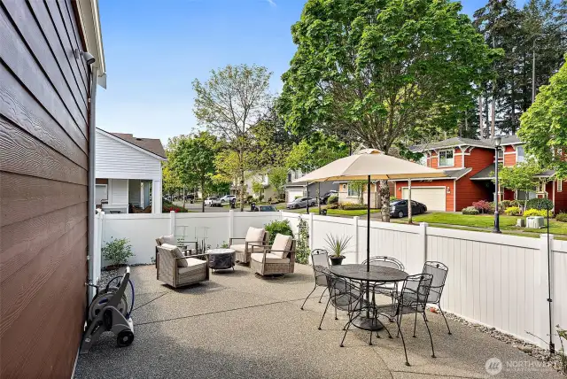 Beautiful Large Back Patio