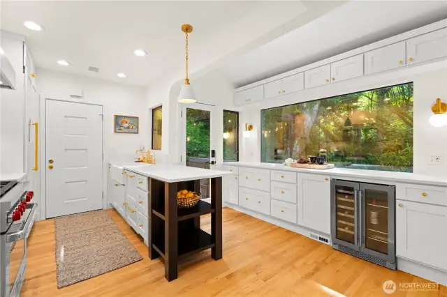 Beautiful kitchen updated by current homeowners