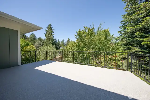 Roof top deck, overlooking backyard. A space of peace and privacy.