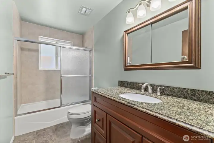 2nd Bathroom upstairs