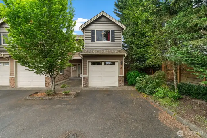 Welcome home! Hardiplank siding with metal trim, a 40 year roof (with 22 years of life left) and more, this home is built to last.