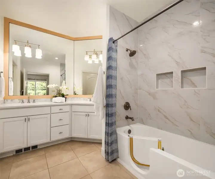 Primary bath has accessible shower