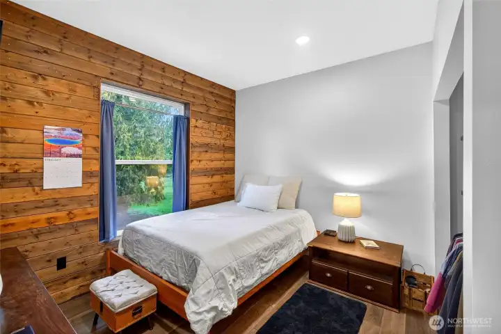 Guest bedroom