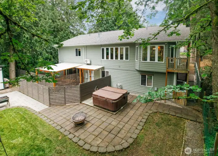 3,770 sq ft across four fully independent spaces: main residence, a detached office & flex space, a 2-bedroom unit, & a studio.