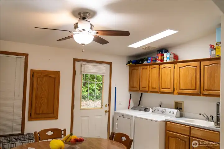 Upstairs Washer/dryer