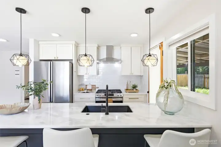 Beautiful counters and plenty of storage