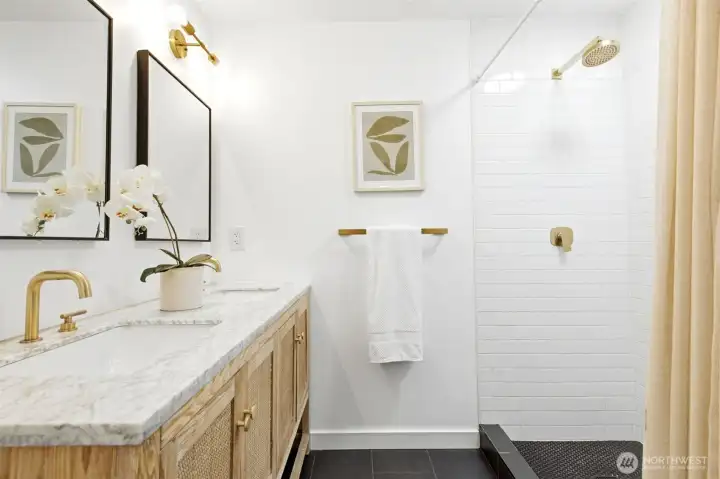 Primary Ensuite Bathroom