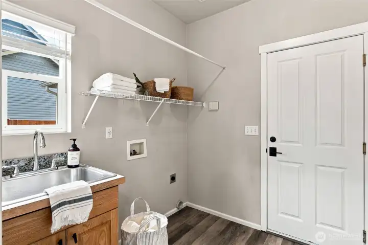 Utility Room to Garage