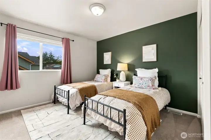 Upstairs Bedroom 2