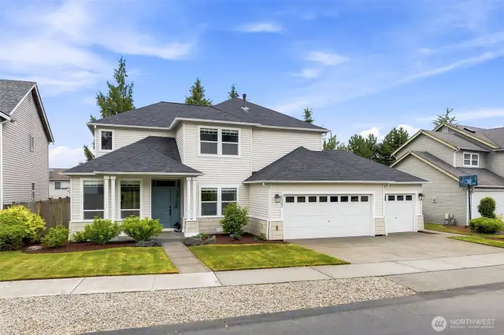 Great 3-Car Garage!