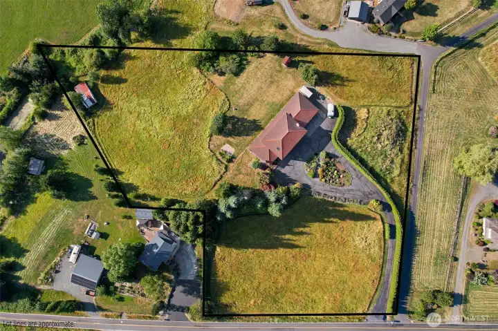Approximate property lines Approximate property lines