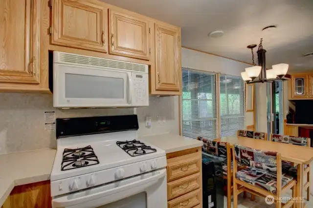Appliances stay = move in ready
