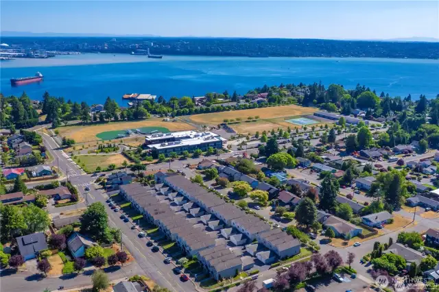 Get outside and enjoy a multitude of outdoor activities in the Browns Point and Dash Point community!