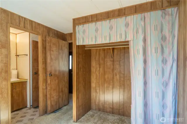 2nd Bedroom