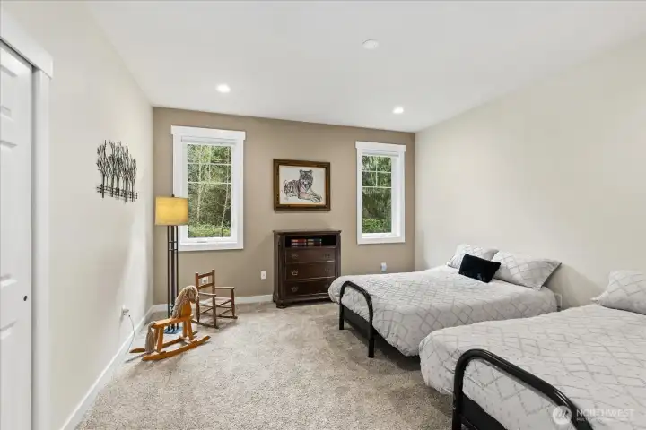 2nd bedroom.