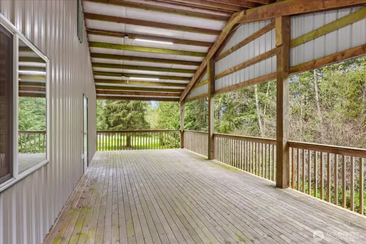 Deck off of DADU, look at these woodsy views.